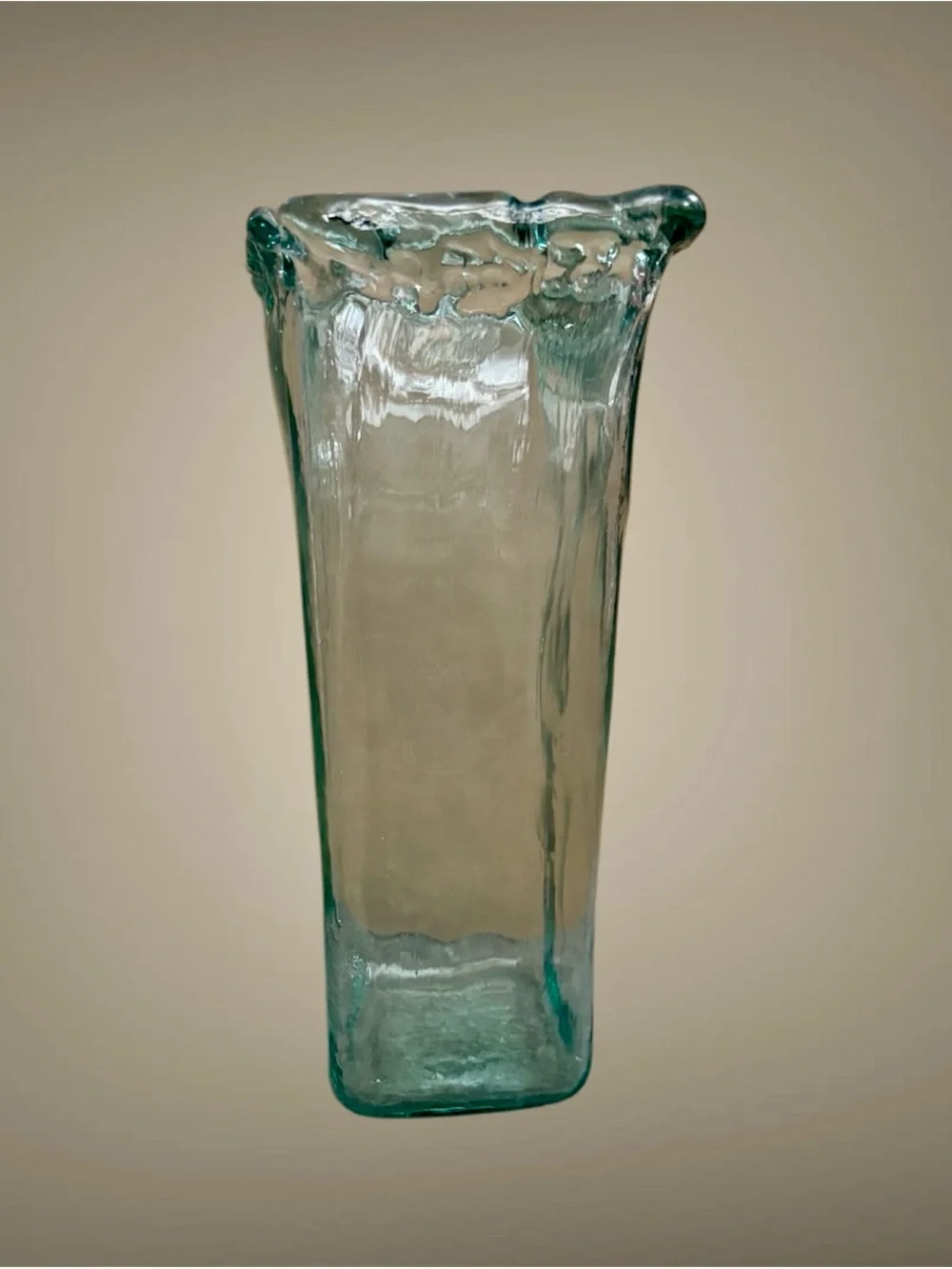 Vidrios San Miguel Studio 100% Recycled Glass Iceburg 9.5 Inch - Blown Glass